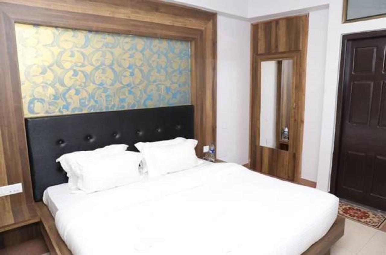 Hotel Europa Inn Dimāpur Buitenkant foto